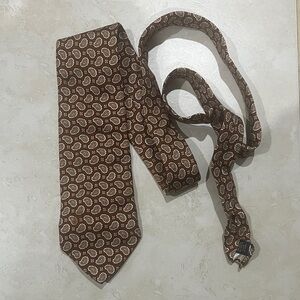 Brooks Brothers Makers Brown and Cream Patterned Tie